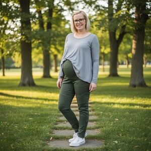 ISABEL maternity Ingrid & Isabel maternity green ankle zipped jeggings size 00